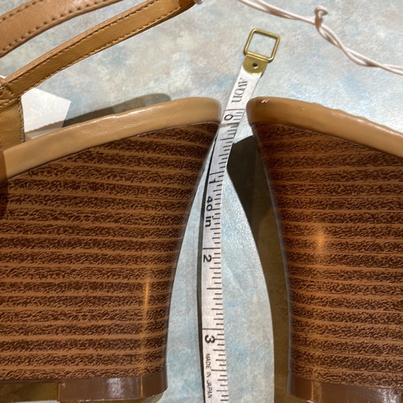 Merona tan wedge heel sandals (sz 8 1/2) - Picture 8 of 12